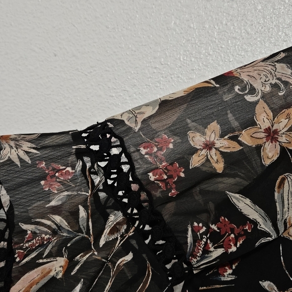 Anthropologie Maeve floral satin like feeling size sp - Picture 7 of 14